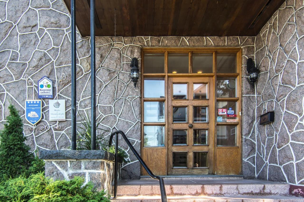 Gite Au P'Tit Manoir B&B Chicoutimi Eksteriør bilde