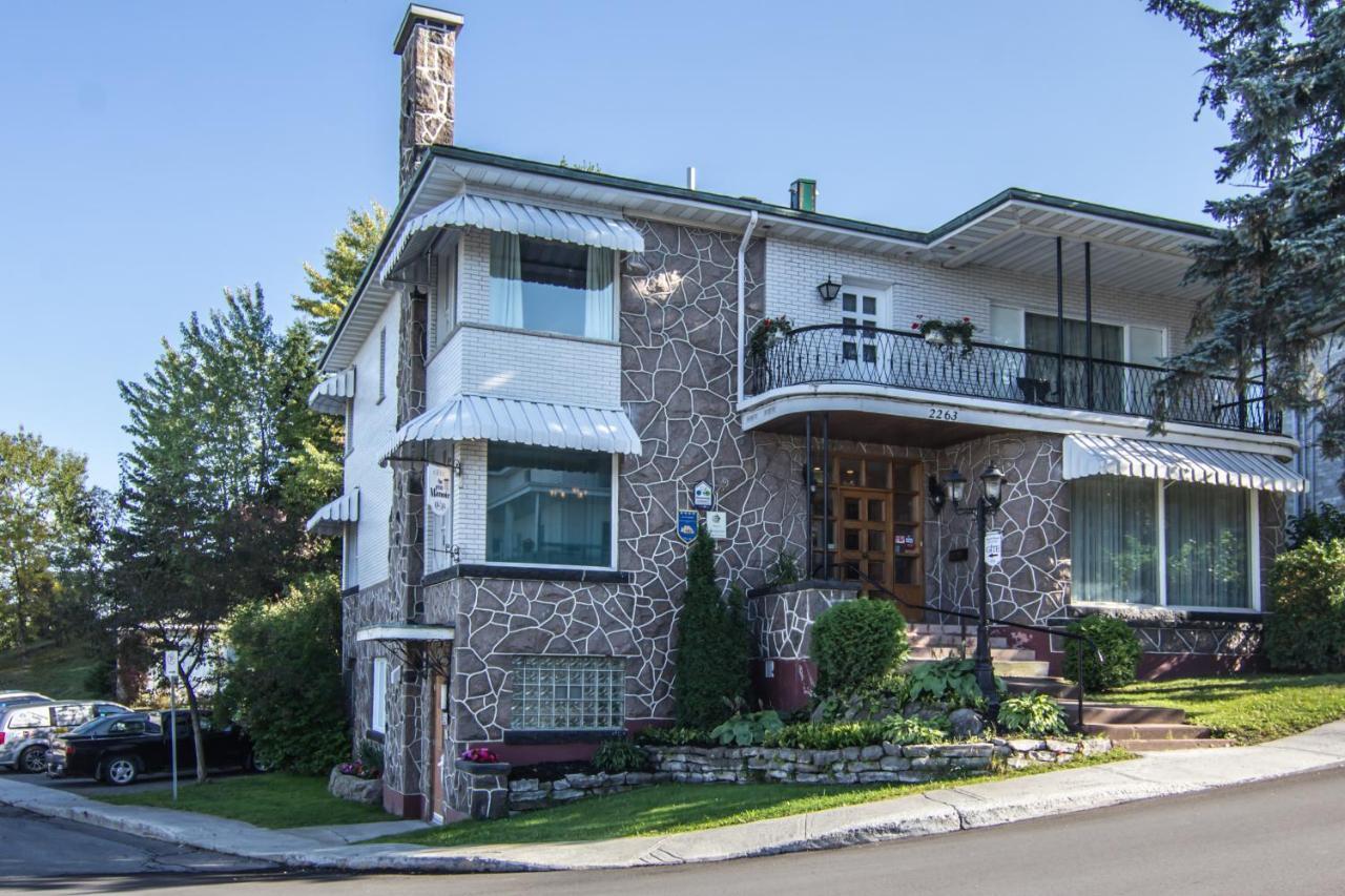 Gite Au P'Tit Manoir B&B Chicoutimi Eksteriør bilde