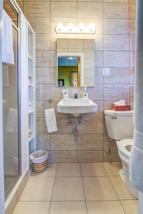Gite Au P'Tit Manoir B&B Chicoutimi Eksteriør bilde