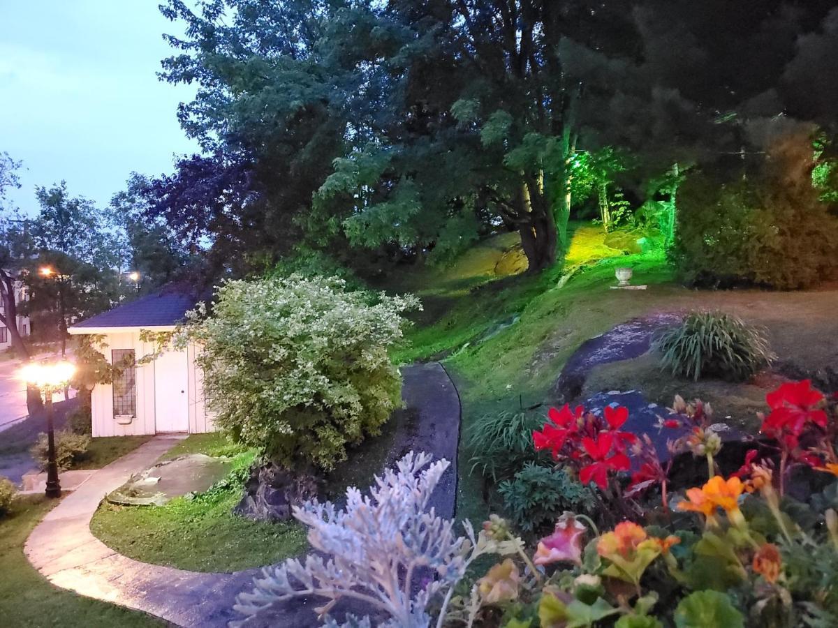 Gite Au P'Tit Manoir B&B Chicoutimi Eksteriør bilde
