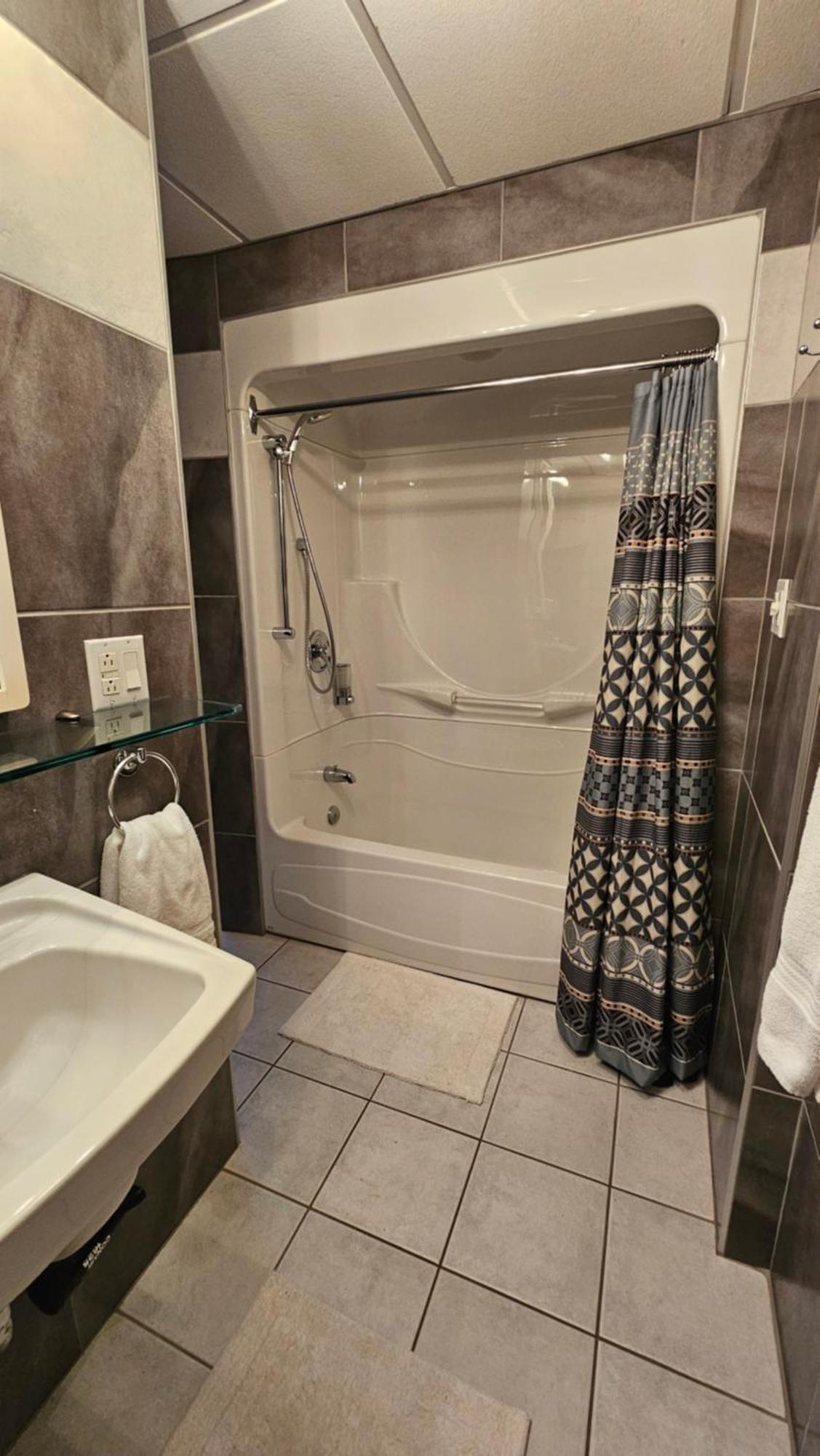 Gite Au P'Tit Manoir B&B Chicoutimi Eksteriør bilde